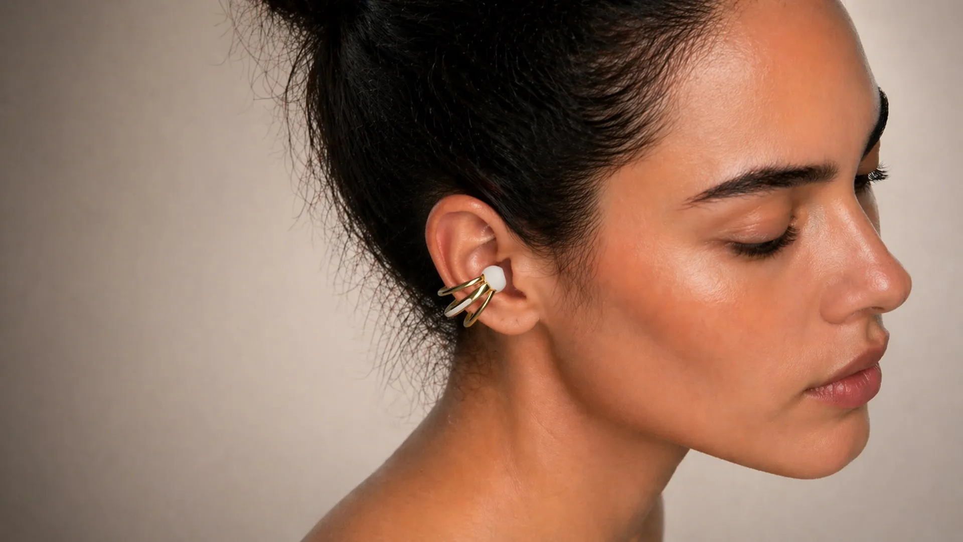 Elara wearable audio device portrait view
